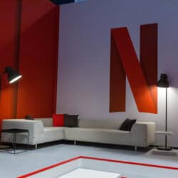 Do actors get paid for Netflix?